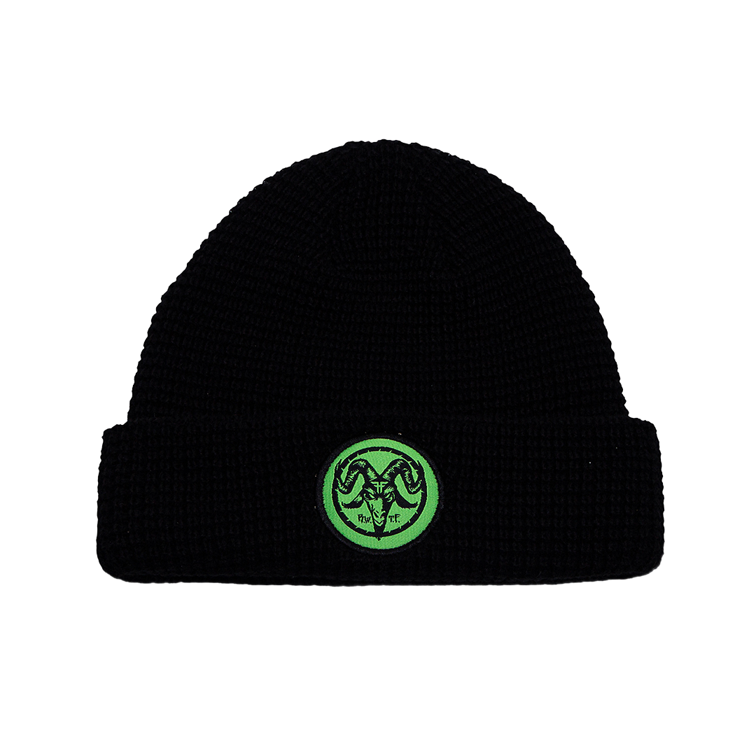FALLEN BEANIE GOAT